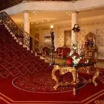 Clanree & Leisure Centre Hotel