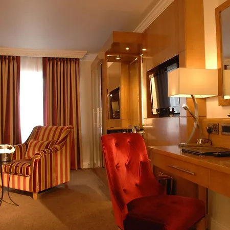 Hotel Clanree & Leisure Centre 4*