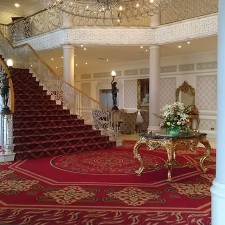 Clanree & Leisure Centre فندق ليتيركيني