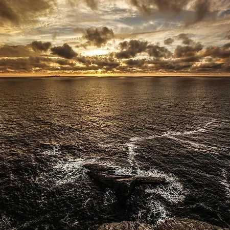 Clanree & Leisure Centre 호텔 4*