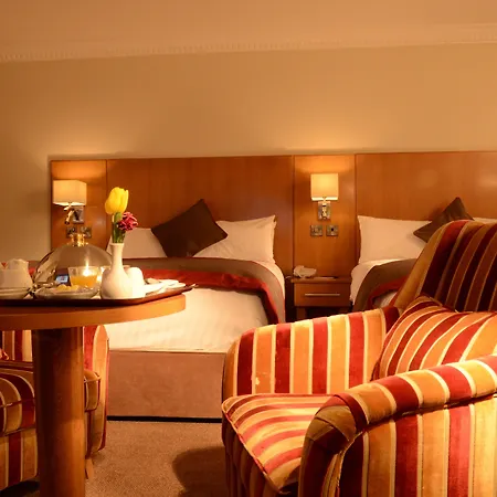 Clanree & Leisure Centre فندق ليتيركيني