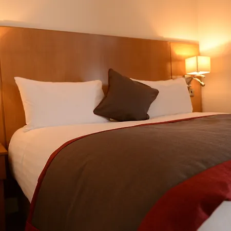 Clanree & Leisure Centre فندق ليتيركيني