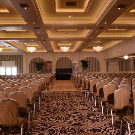 Clanree & Leisure Centre 4* ليتيركيني