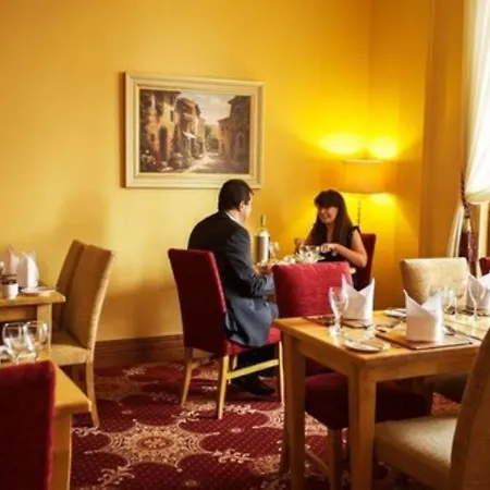 Clanree & Leisure Centre ليتيركيني