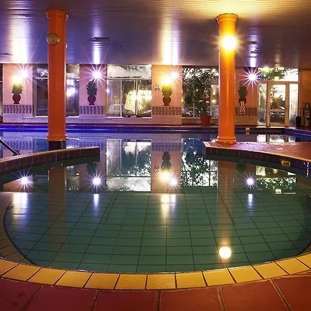 Clanree & Leisure Centre 4* ليتيركيني