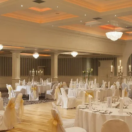 فندق Clanree & Leisure Centre