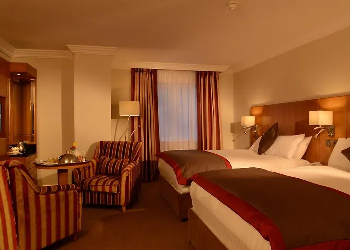 Отель Clanree & Leisure Centre 4*