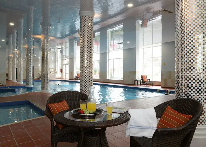 Clanree & Leisure Centre Hotel