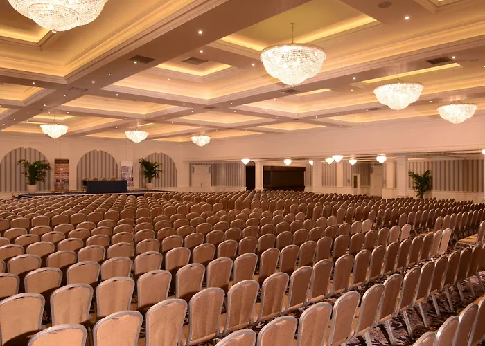 Clanree & Leisure Centre Отель Леттеркенни