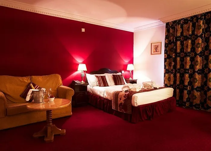 Clanree & Leisure Centre Hotel